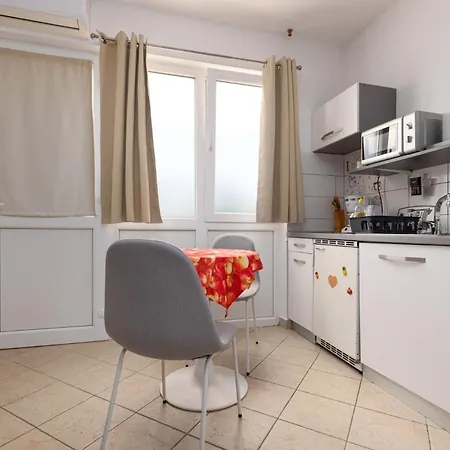 With Terrace & Sea View * Врсар
