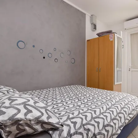 Apartmán With Terrace & Sea View
