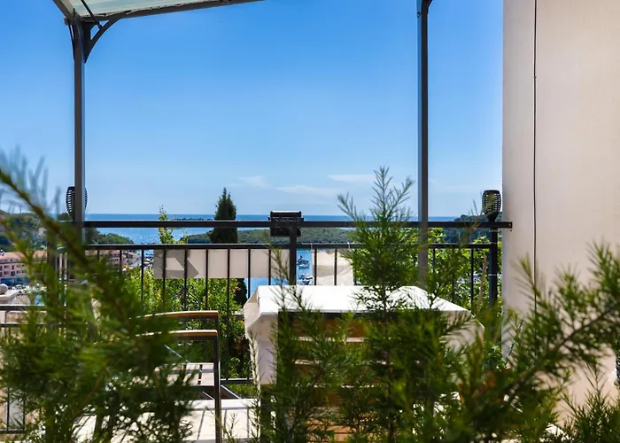 With Terrace & Sea View Appartement *